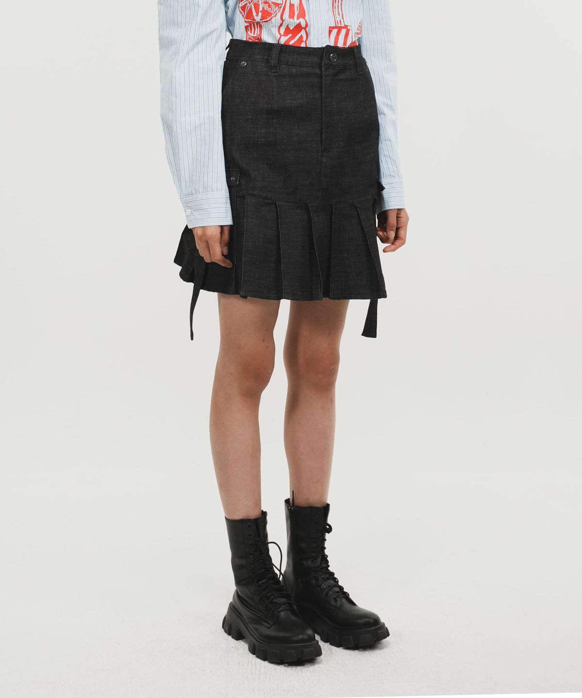 페노메논시퍼(PHENOMENON SEEPER) DENIM PLEATS SKIRT