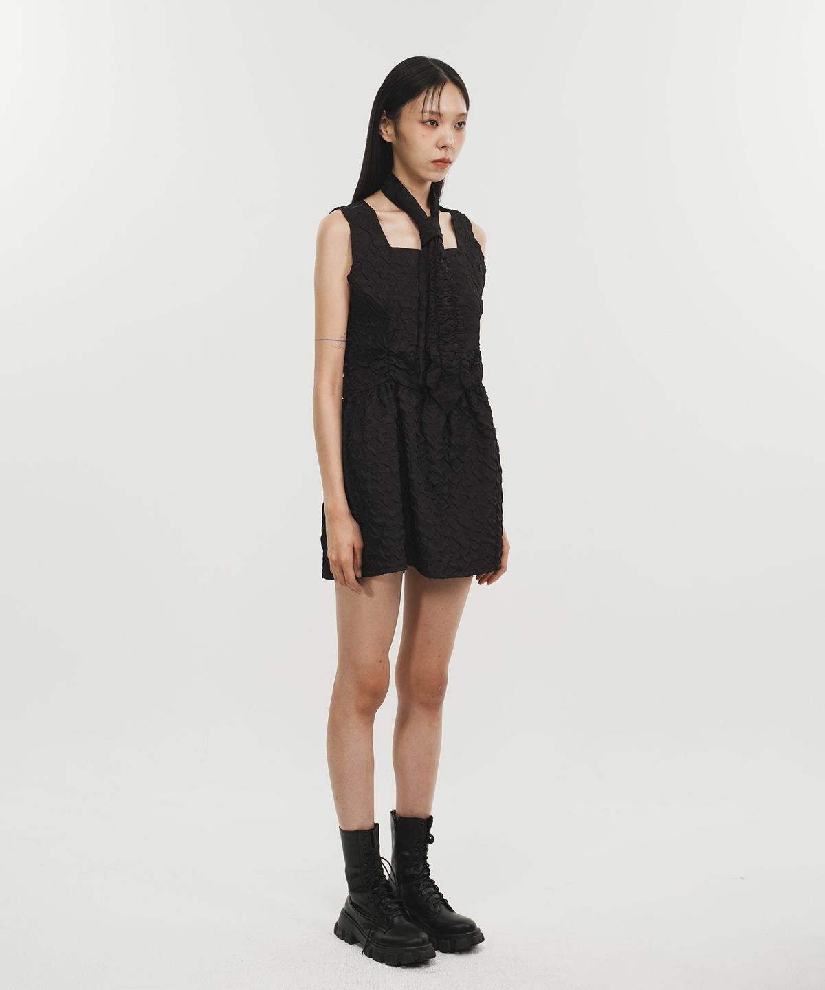 페노메논시퍼(PHENOMENON SEEPER) SHIRRING RAINDROP DRESS