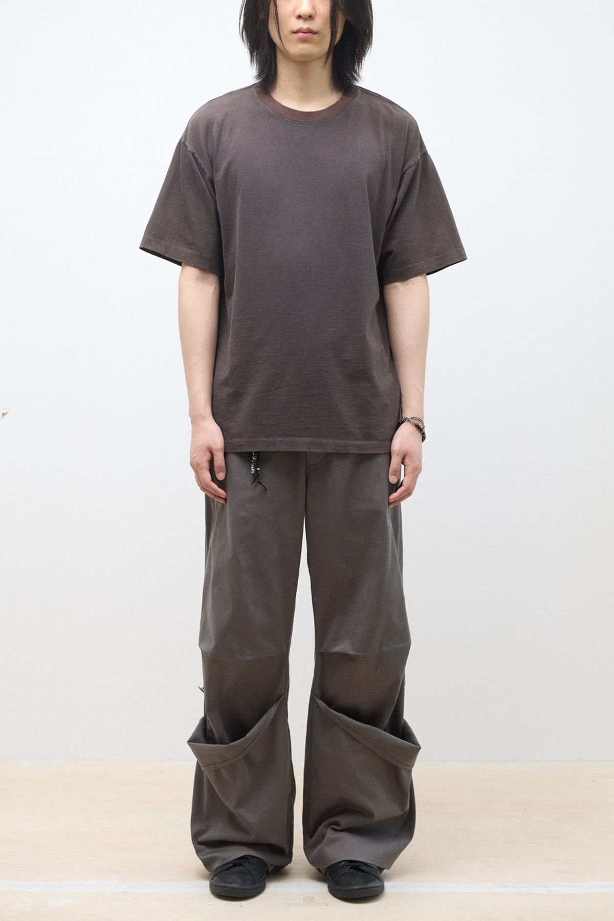 해칭룸(HATCHINGROOM) Angel Flash Man Tee 1/2 Brown Charcoal