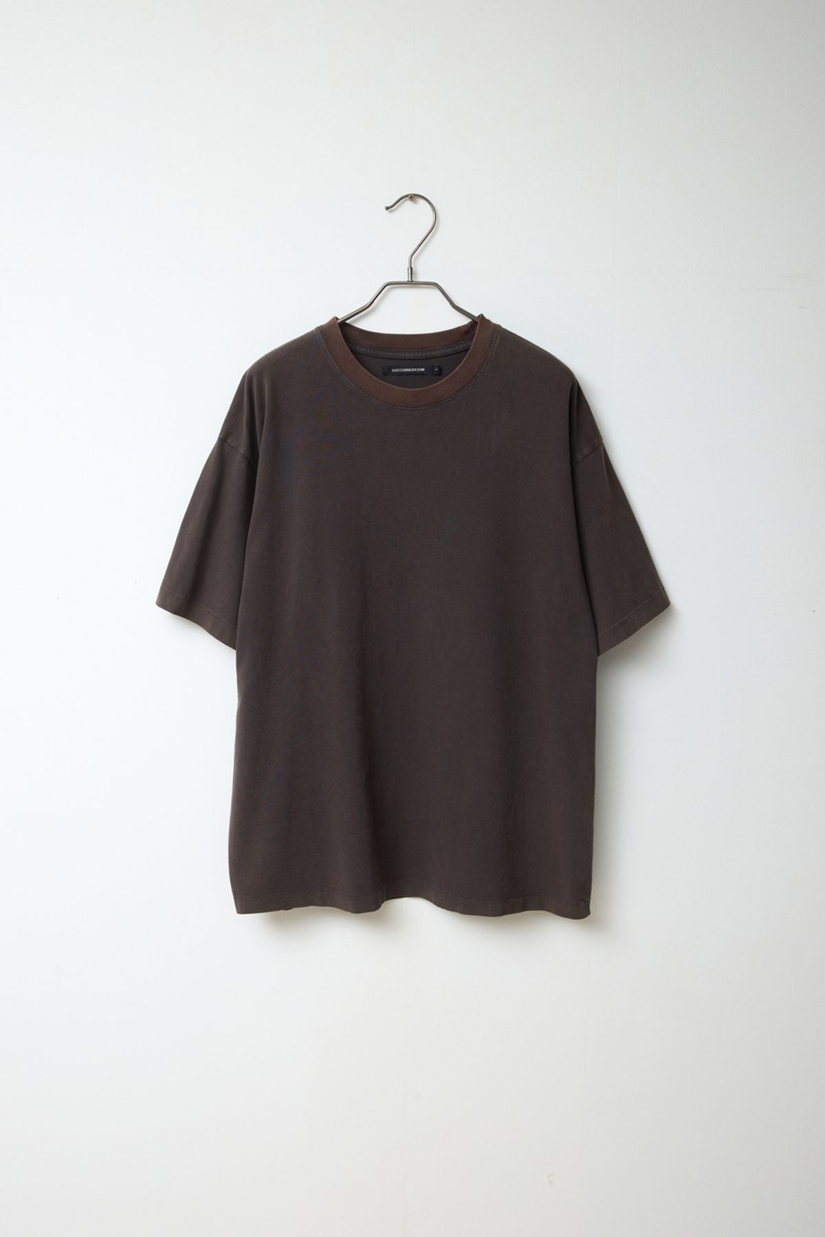 해칭룸(HATCHINGROOM) Angel Flash Man Tee 1/2 Brown Charcoal