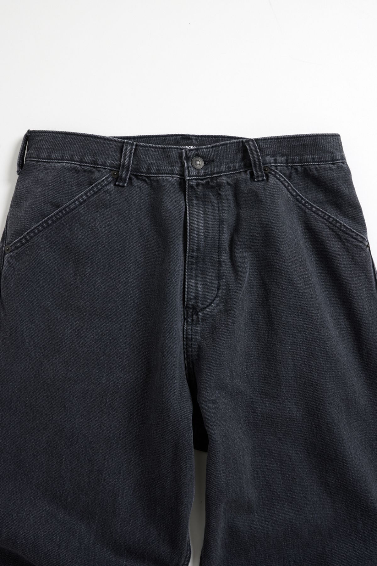 해칭룸(HATCHINGROOM) Curve Jeans Washed Black