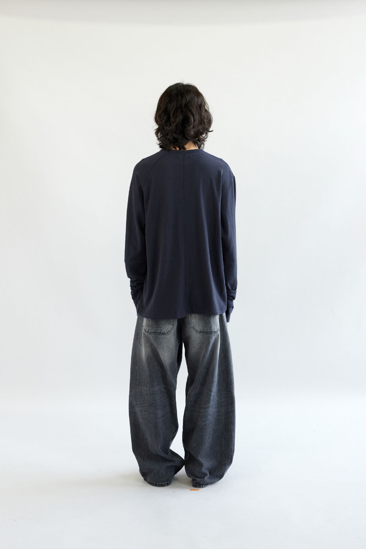 해칭룸(HATCHINGROOM) Wide Curve Jeans Washed Black