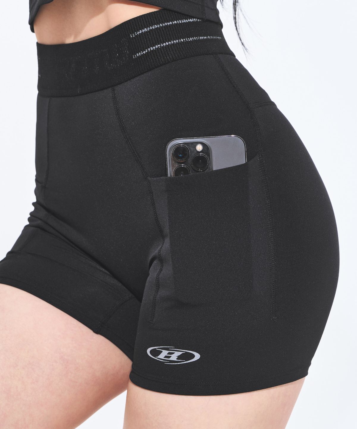 본투윈(BORN TO WIN) REFLECTIVE OUT BAND POCKET 3.5 BIKER SHORTS [BLACK]