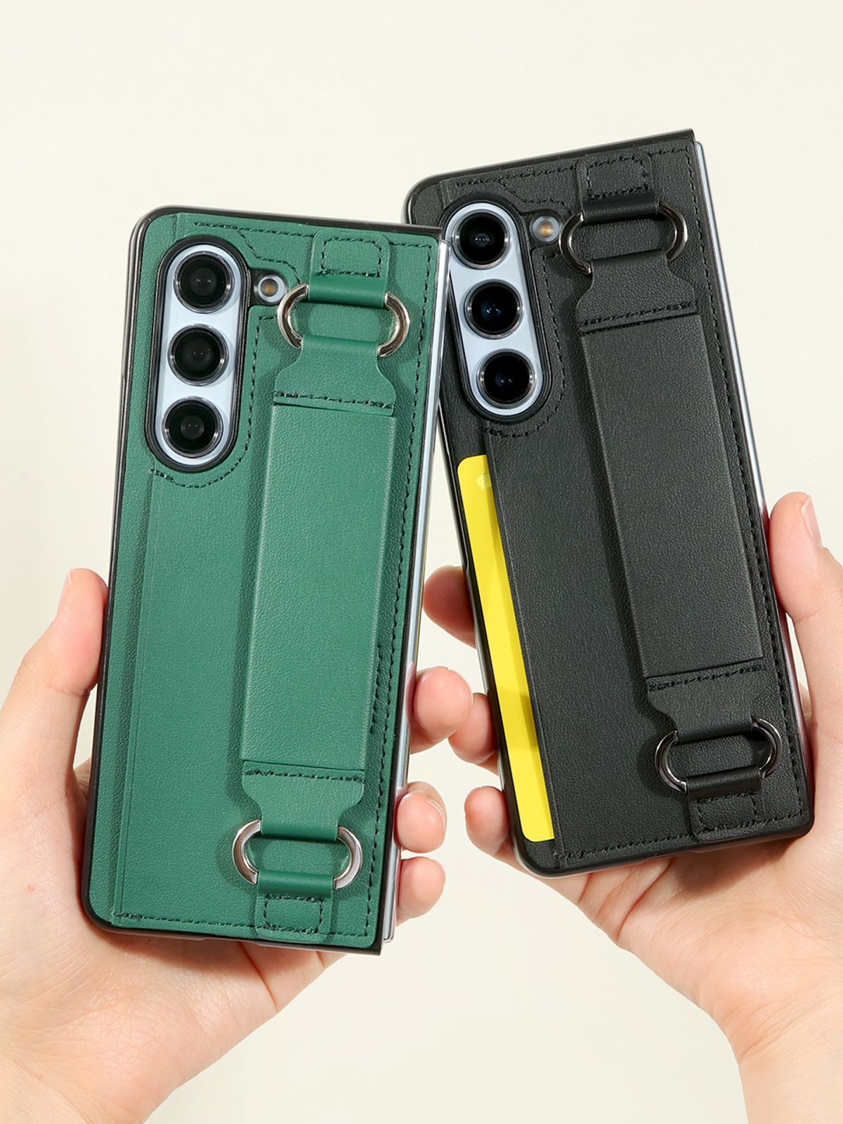 디자인스킨(DESIGNSKIN) 갤럭시Z폴드7 밴딩 레더 스트랩 카드 포켓 케이스