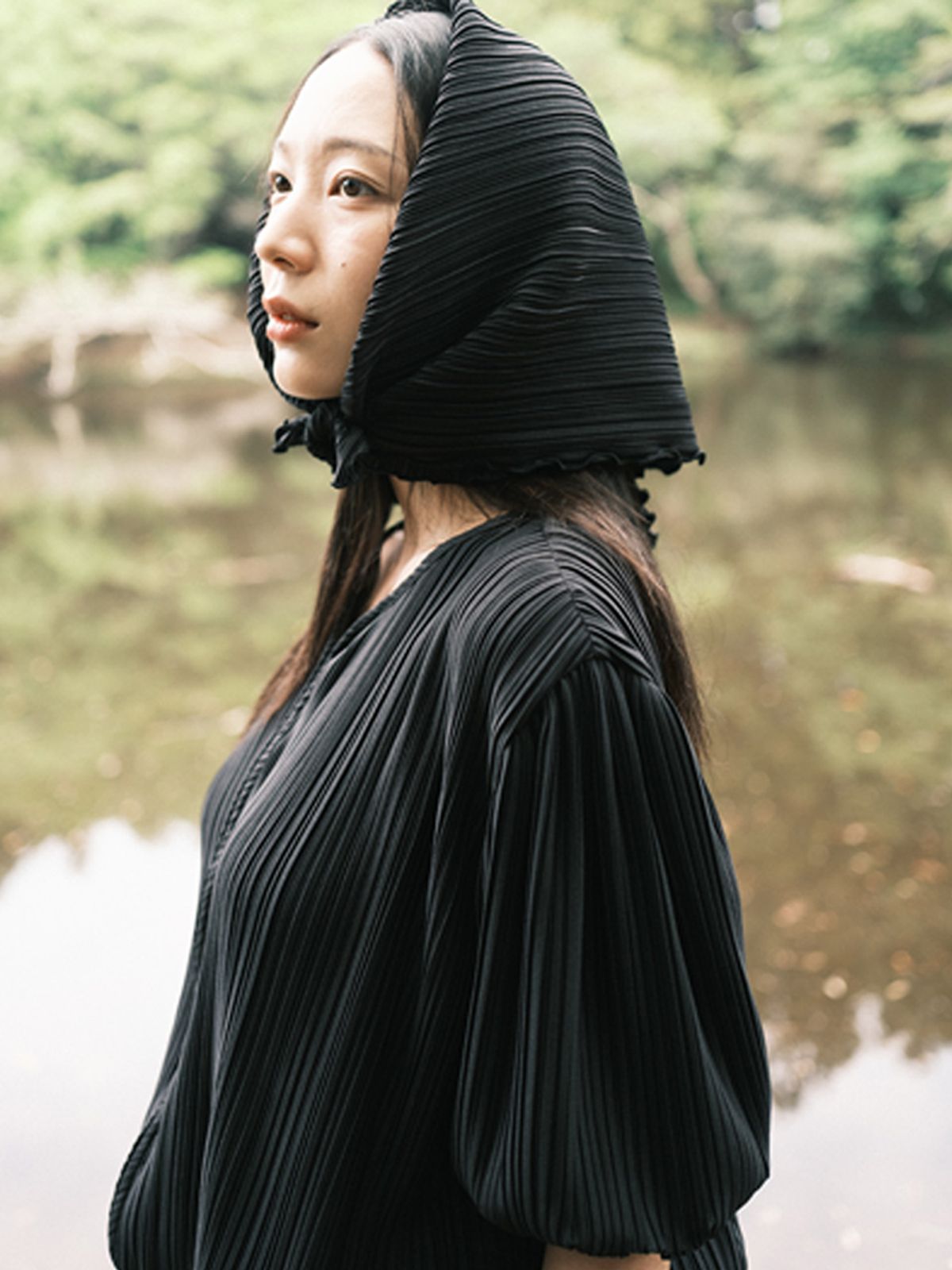 메르메르(MER MER) (2컬러) 플리츠 스카프 블랙/아이보리