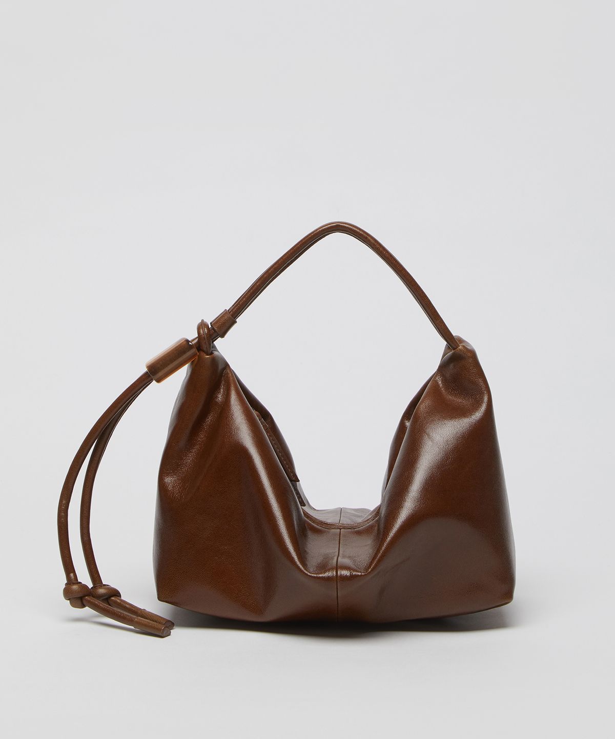아카이브앱크(ARCHIVEPKE) Ridge shoulder bag(Glossy crack camel)_OVBAX25202GCM