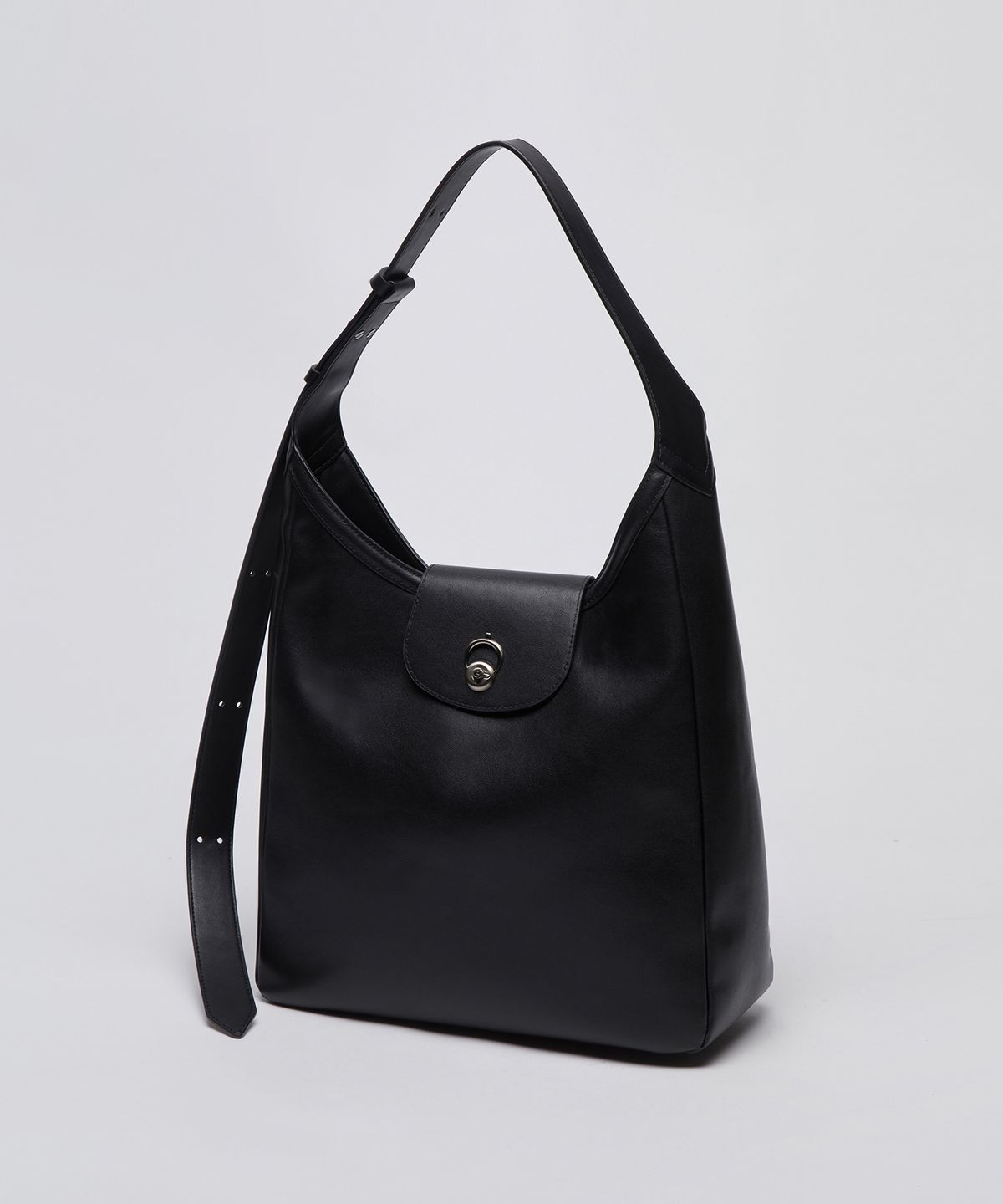 아카이브앱크(ARCHIVEPKE) Luv hole bag(Deep sleep)_OVBAX25204BLK