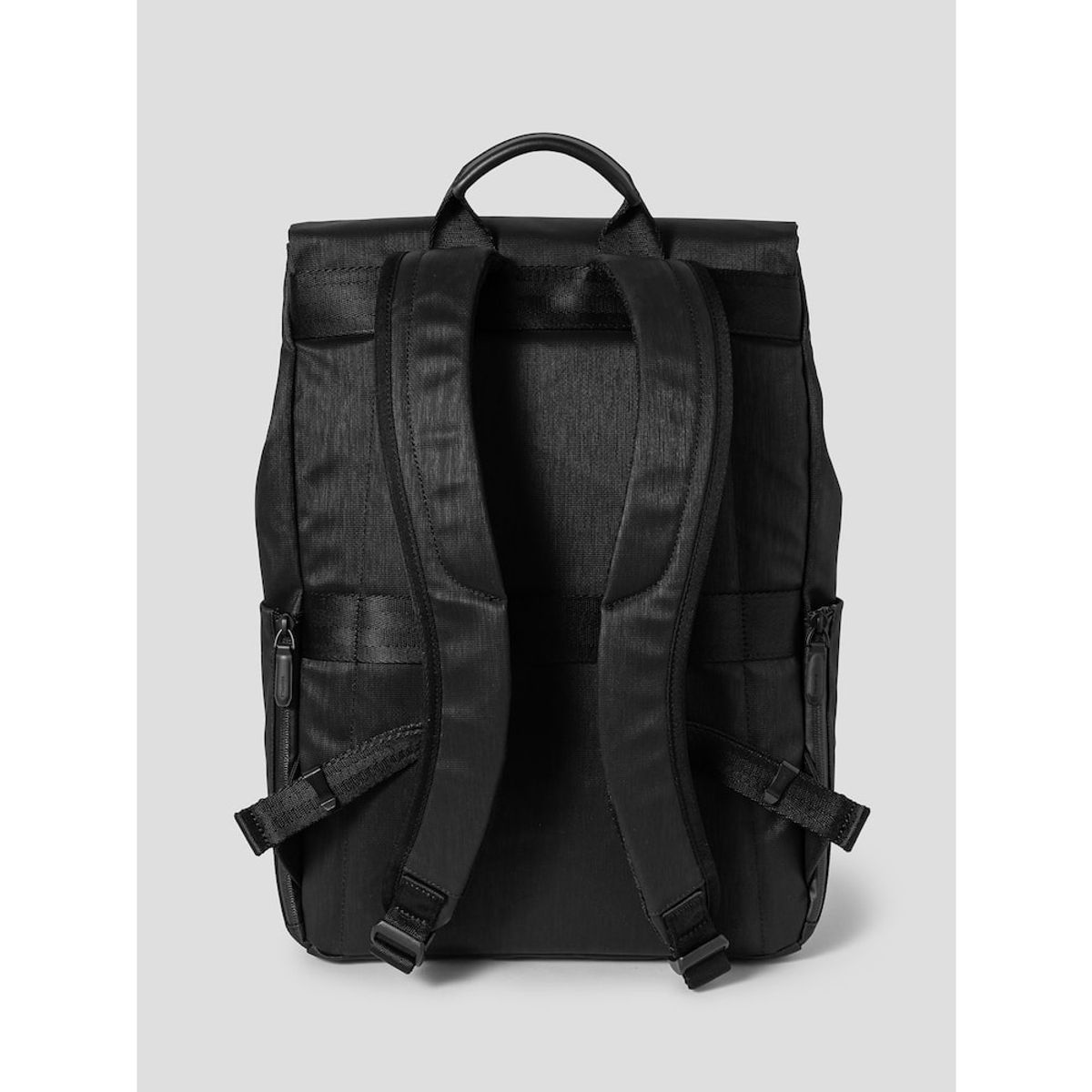 빈폴 액세서리(BEANPOLE ACCESSORY) 디노 미디엄 플랩 백팩 - 블랙