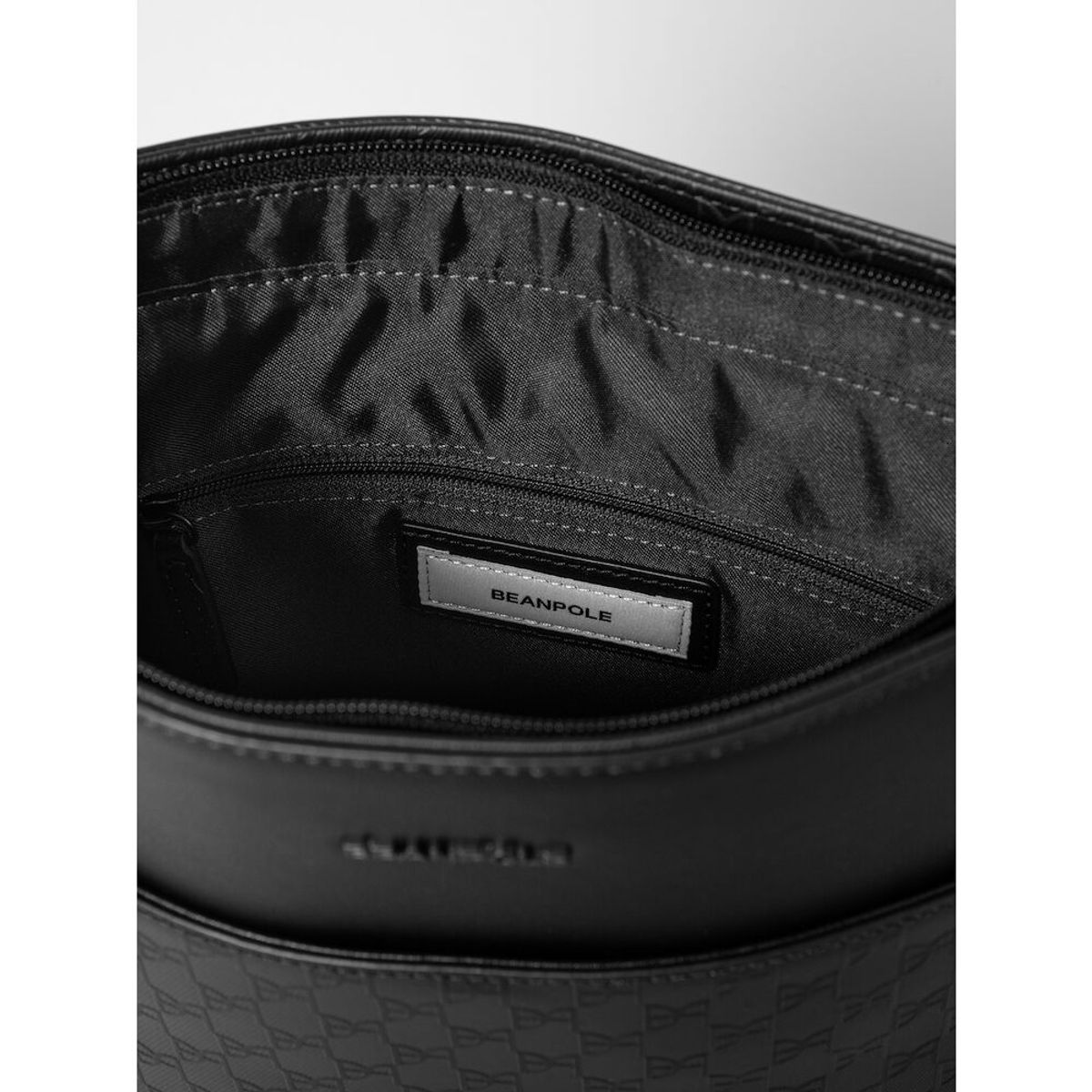 빈폴 액세서리(BEANPOLE ACCESSORY) 모노알리사 세로메신저 - 블랙