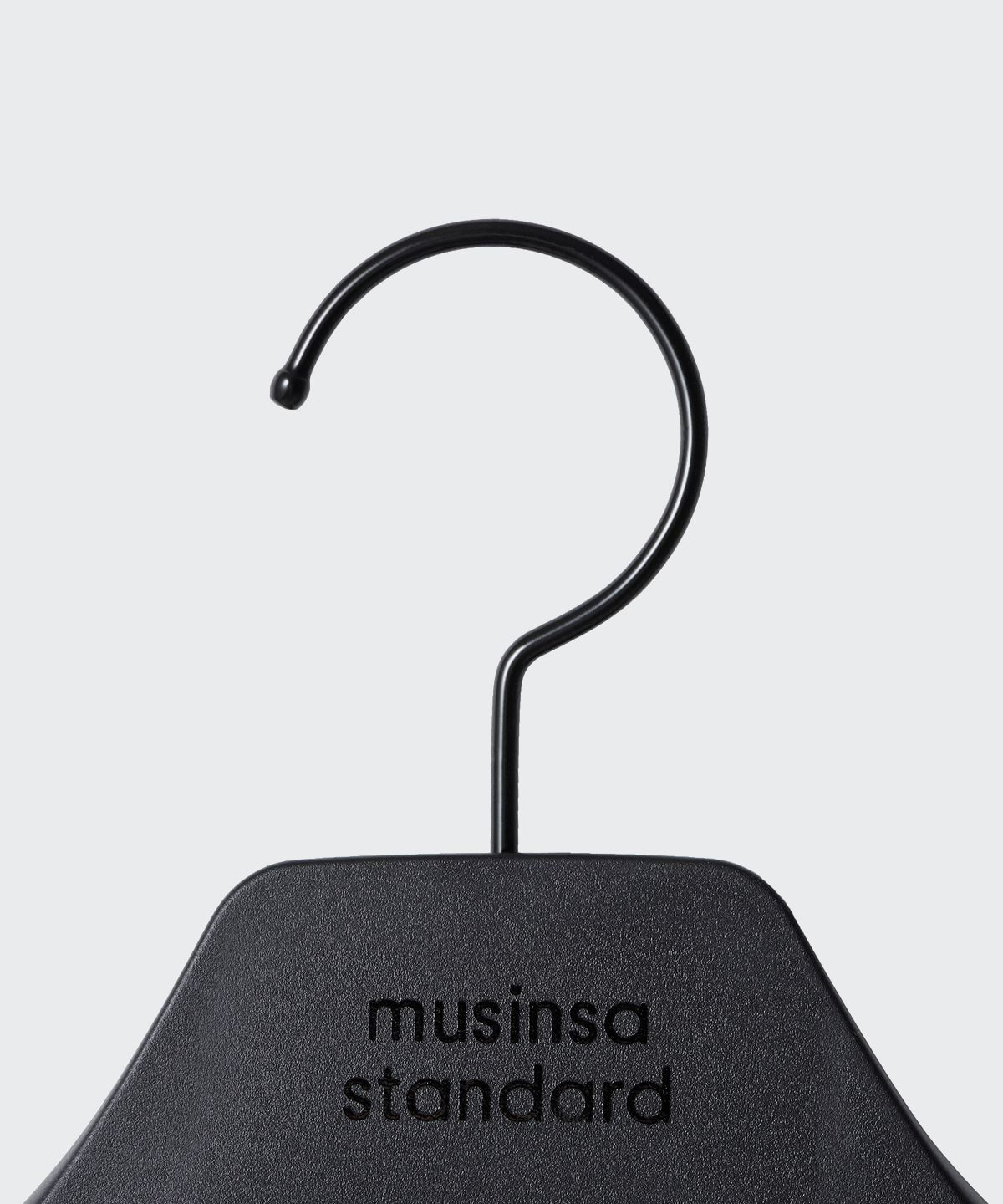 무신사 스탠다드 홈 & 프로덕트(MUSINSA STANDARD HOME & PRODUCTS) HIPS 상의용 옷걸이 15팩 [블랙]