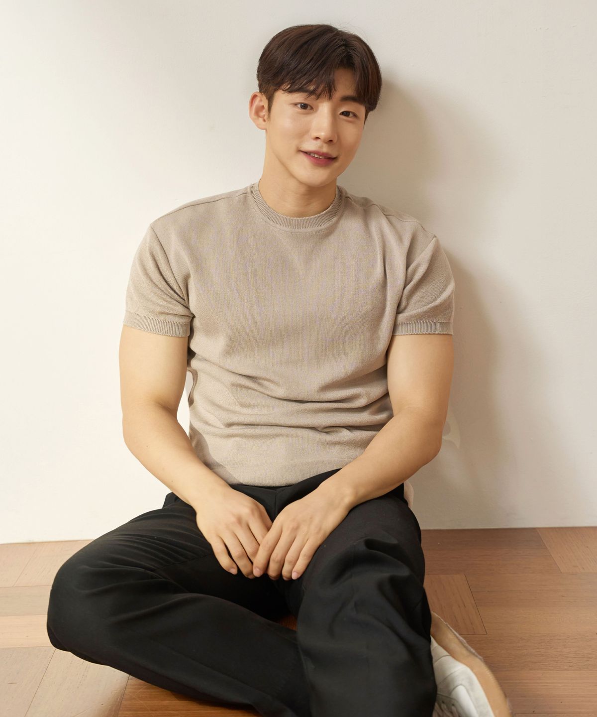 핵쿨남(HECKCOOLNAM) 어깨넓어보이는 아이스쿨링 남자 머슬핏 라운드 반팔 니트 티셔츠