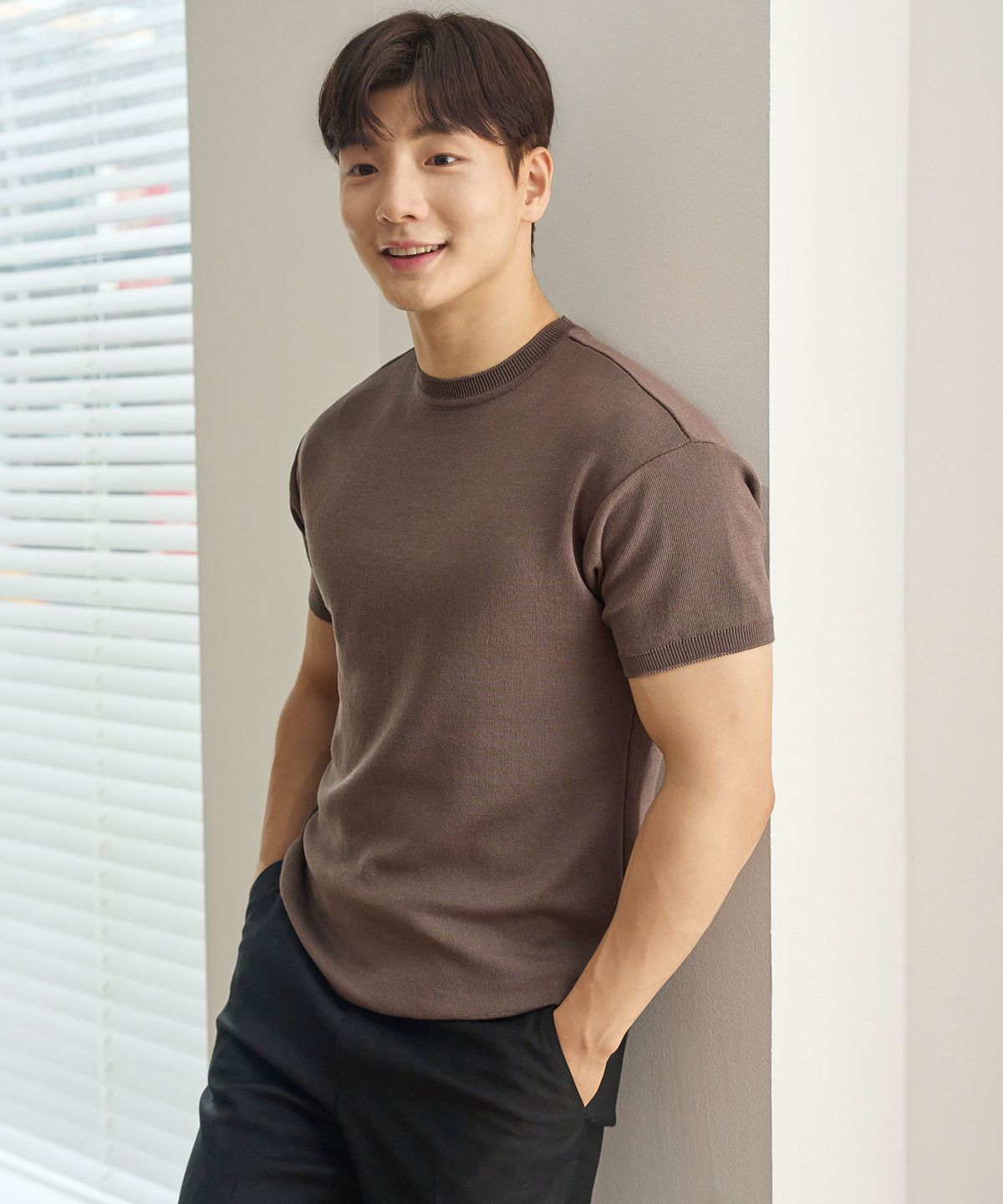 핵쿨남(HECKCOOLNAM) 어깨넓어보이는 아이스쿨링 남자 머슬핏 라운드 반팔 니트 티셔츠