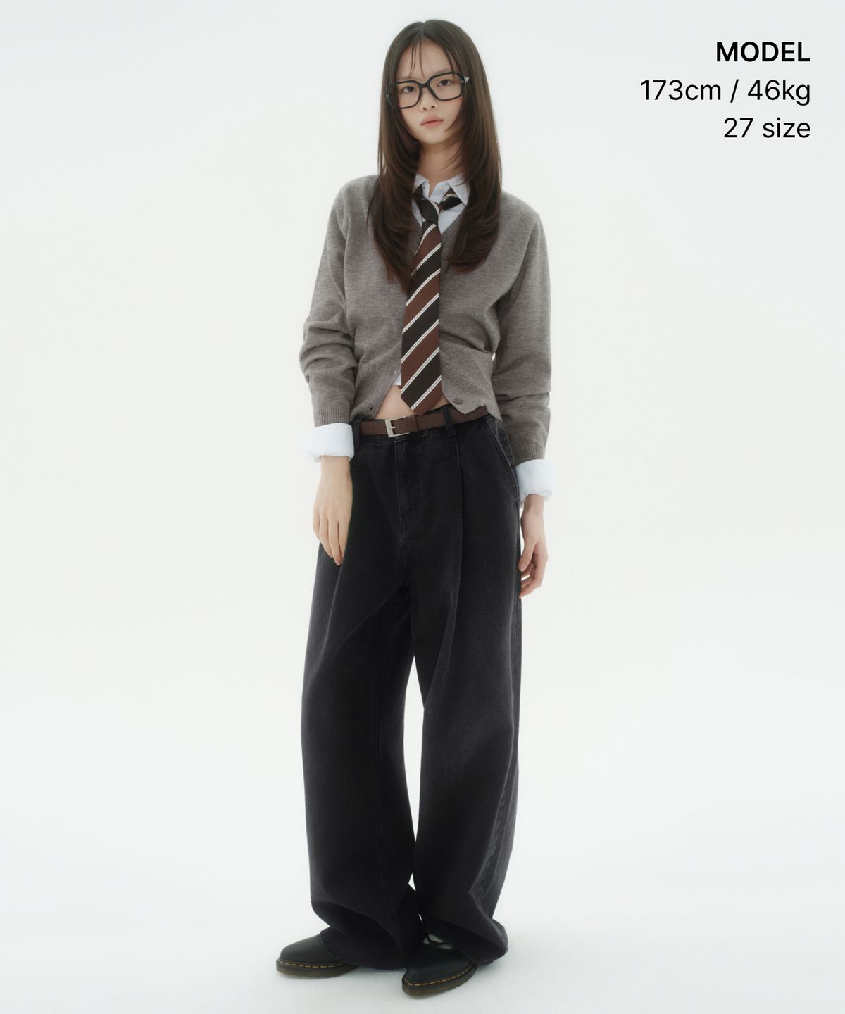 무신사 스탠다드 우먼(MUSINSA STANDARD WOMAN) 우먼즈 딥 턱 엑스트라 와이드 데님 팬츠 [워시드 블랙]