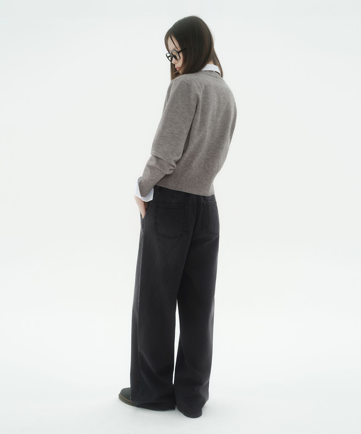 무신사 스탠다드 우먼(MUSINSA STANDARD WOMAN) 우먼즈 딥 턱 엑스트라 와이드 데님 팬츠 [워시드 블랙]