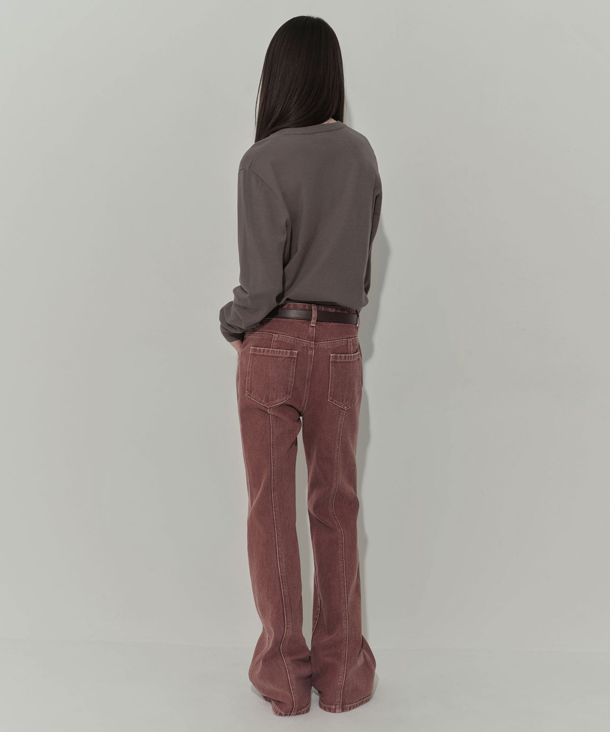 무신사 스탠다드 우먼(MUSINSA STANDARD WOMAN) 우먼즈 피그먼트 패널드 플레어 데님 팬츠 [스모크핑크]
