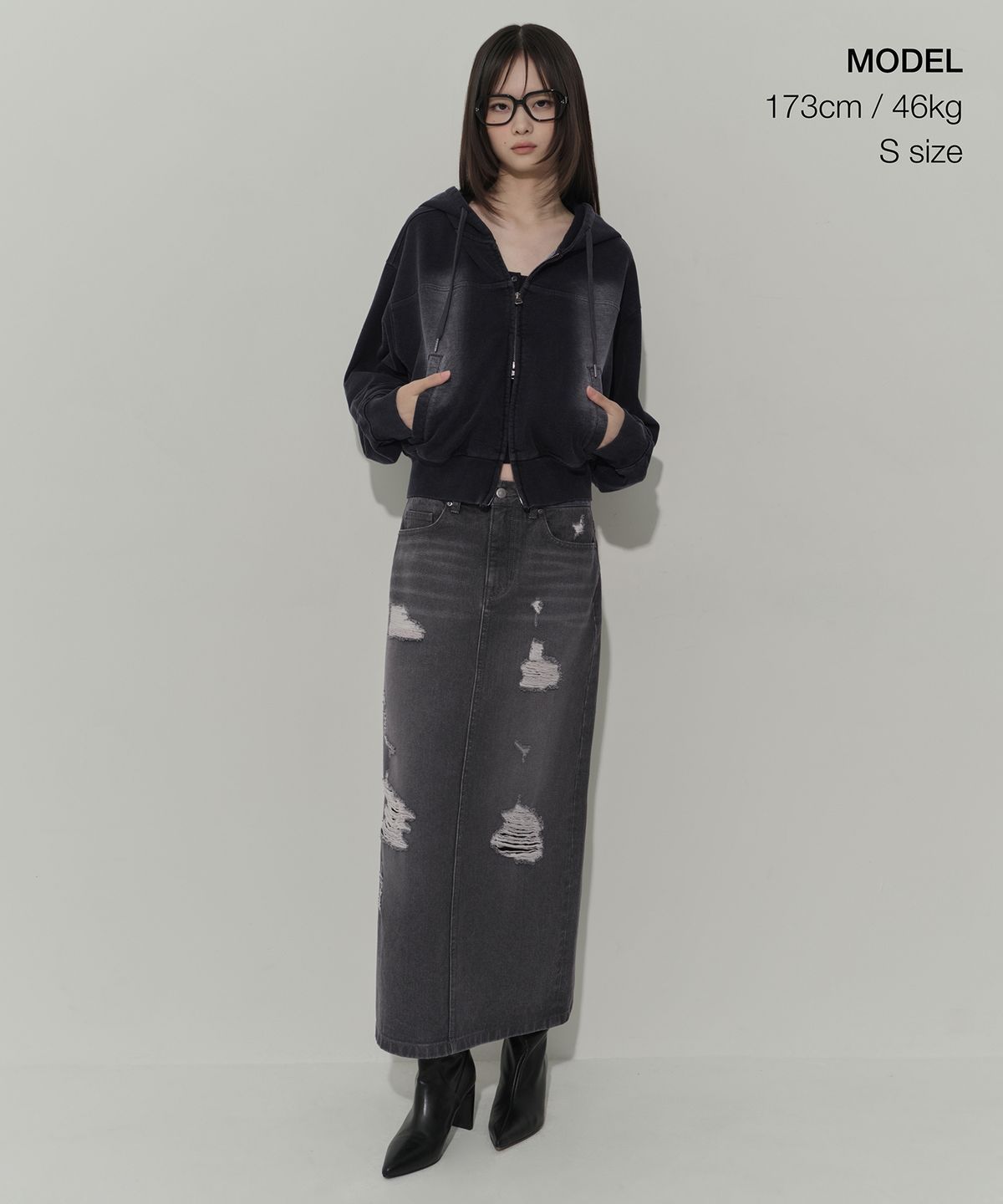 무신사 스탠다드 우먼(MUSINSA STANDARD WOMAN) 우먼즈 피그먼트 디스트로이드 맥시 스커트 [차콜 그레이]