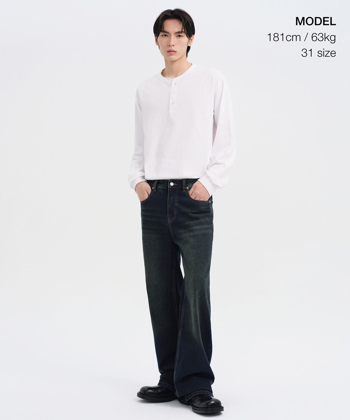 무신사 스탠다드(MUSINSA STANDARD) 루즈 플레어 데님 팬츠 [다크 블루]