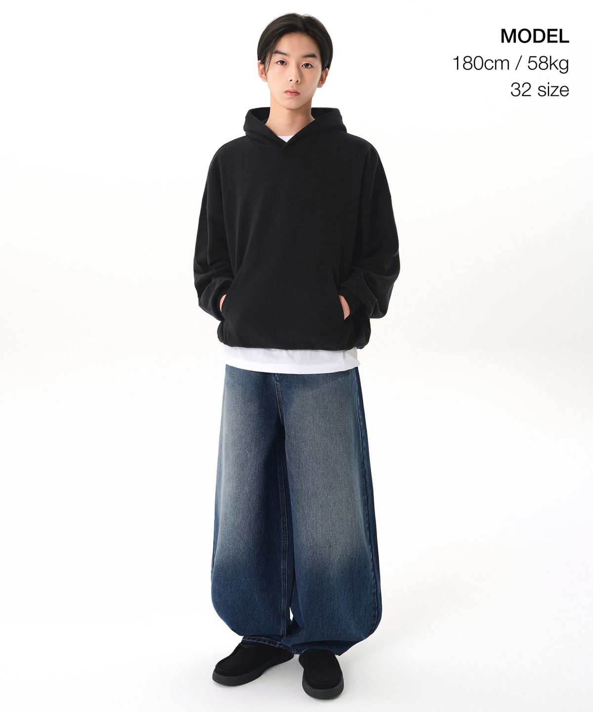 무신사 스탠다드(MUSINSA STANDARD) 빅 브러쉬 라지 벌룬 데님 팬츠 [미디엄 인디고]