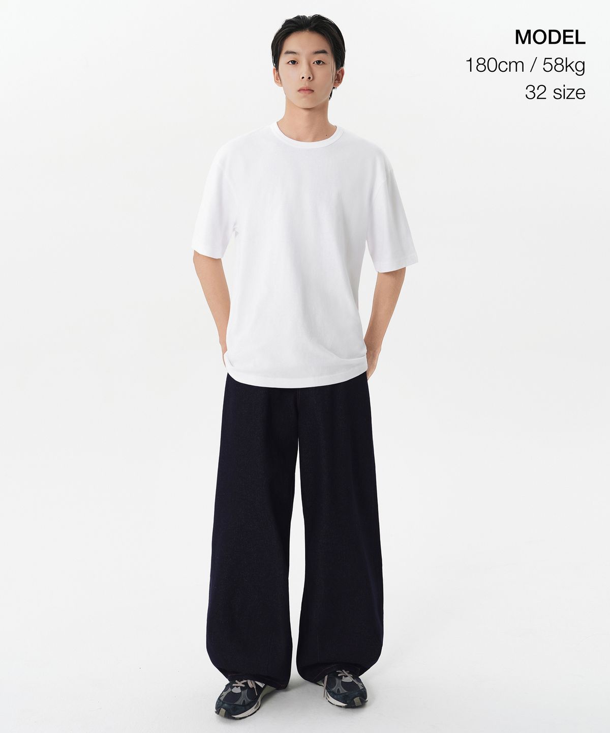 무신사 스탠다드(MUSINSA STANDARD) 벌룬 데님 팬츠 [딥 인디고]