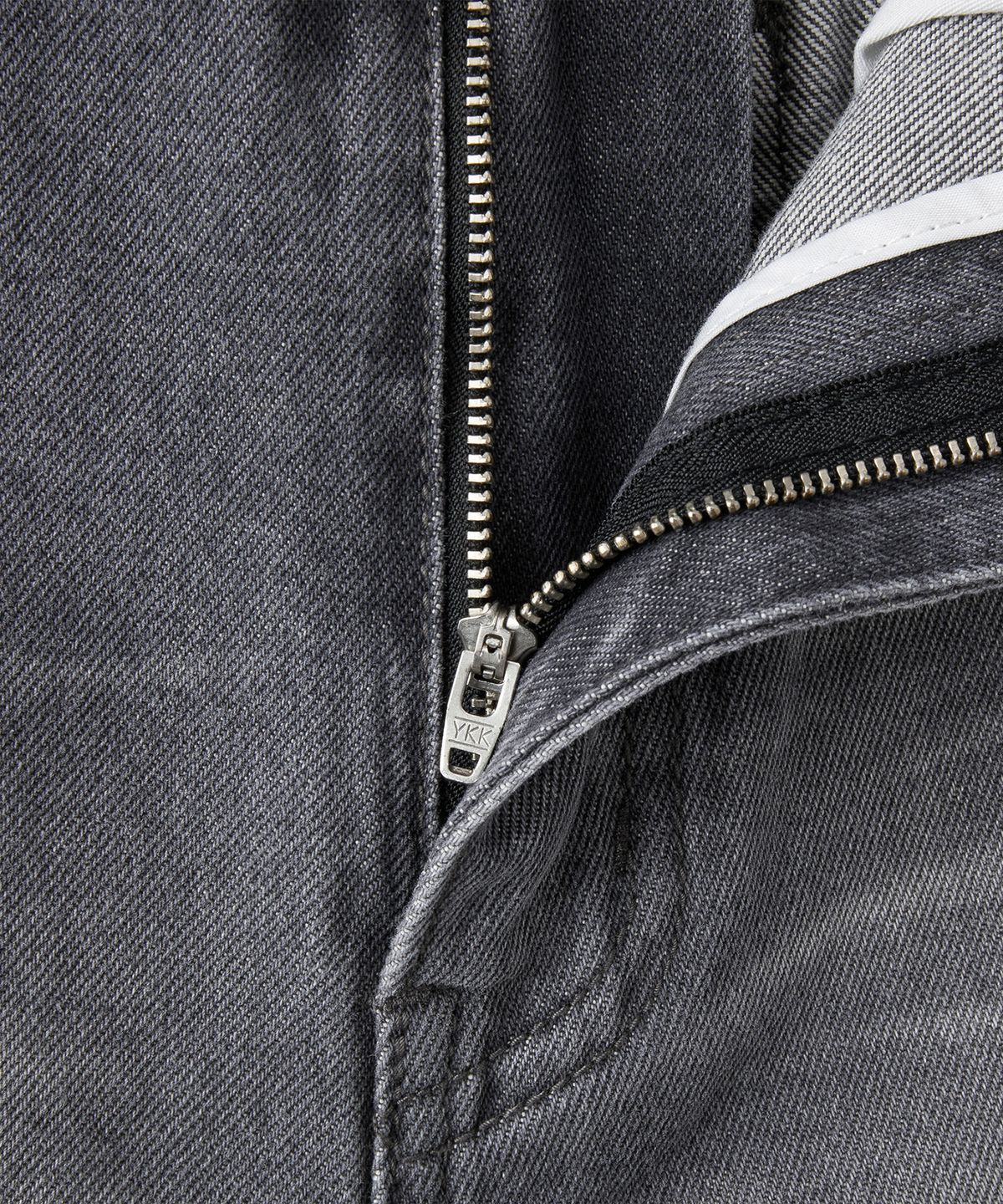브랜디드(BRANDED) LARGE BERMUDA DENIM SHORTS [WASHED GRAY]