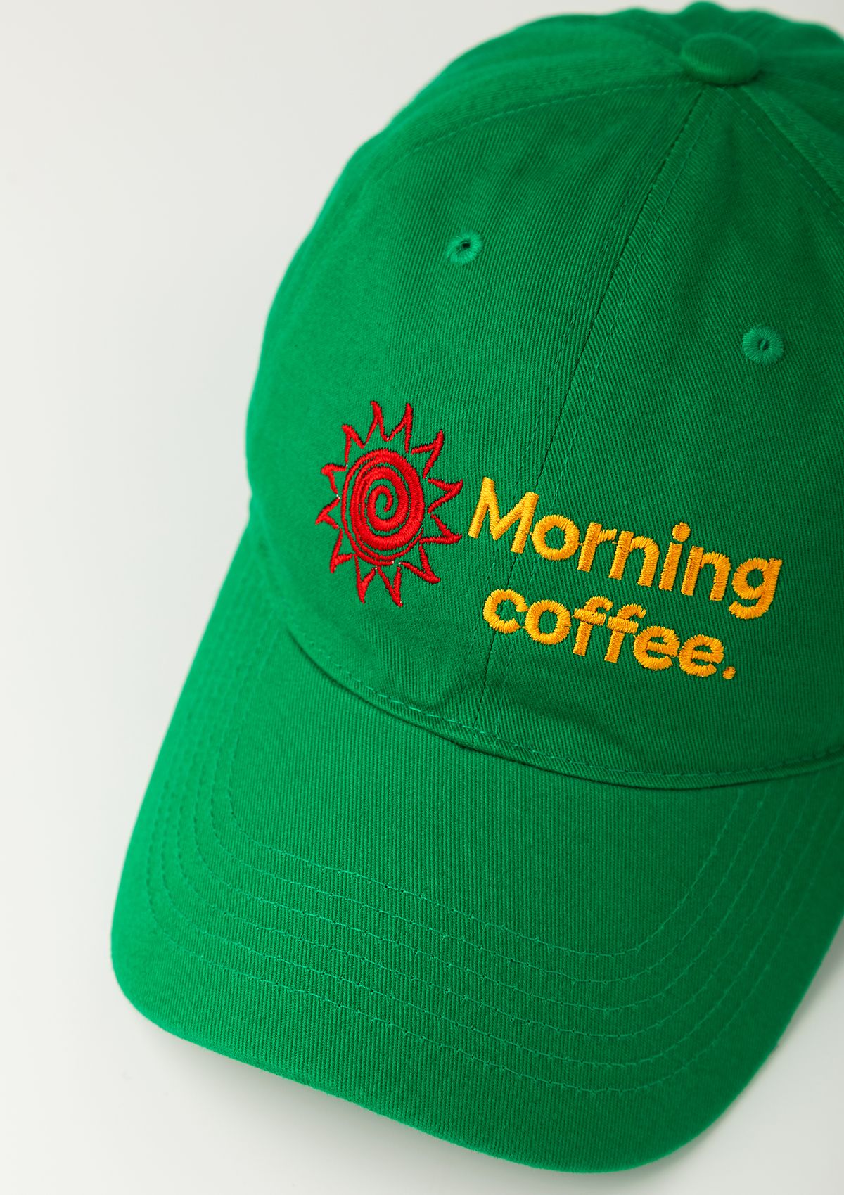 모닝커피런클럽(MORNINGCOFFEERUNCLUB) 모닝 커피 썬 로고 볼캡  그린