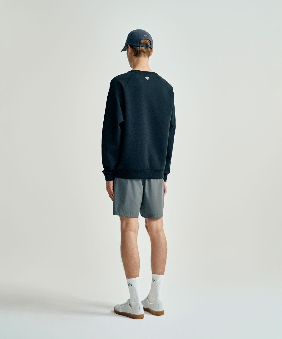 세르지오 타키니(SERGIO TACCHINI) U 쿠쉬라이트 베이직 맨투맨 (Black)