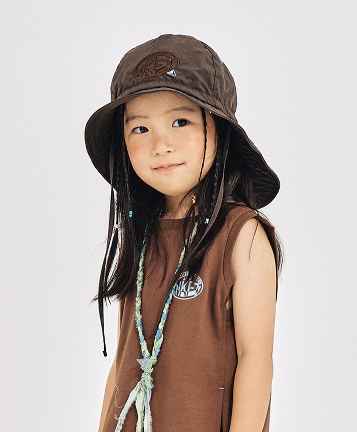 누크피터(NUUKFITTER) NYLON FISHERMANS HAT_KIDS [BROWN]