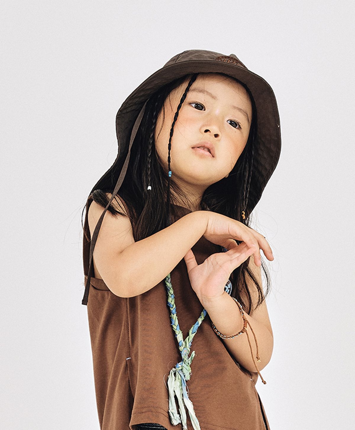 누크피터(NUUKFITTER) NYLON FISHERMANS HAT_KIDS [BROWN]