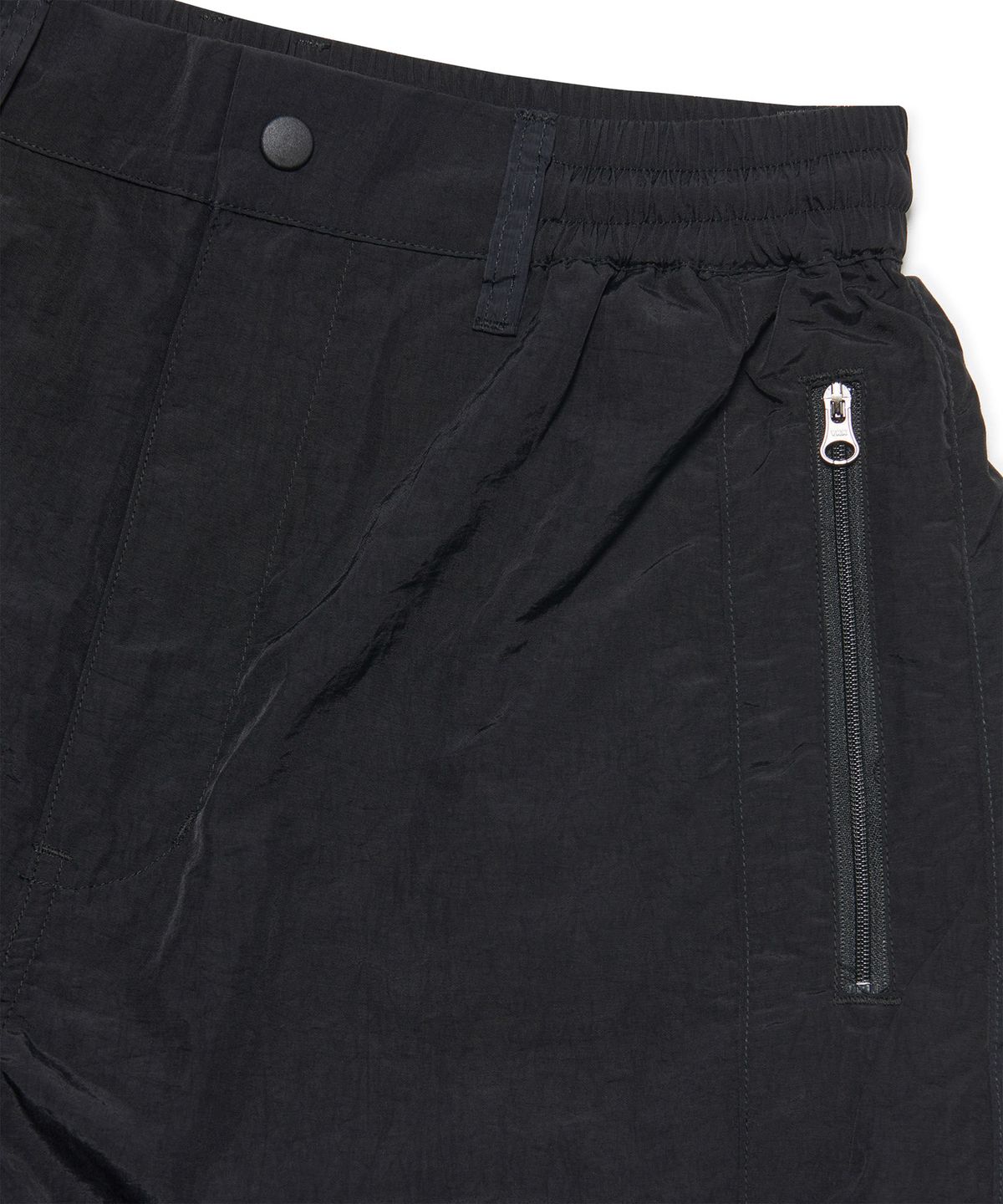 노매뉴얼(NOMANUAL) TUCK-STRUCTURED NYLON PANTS - BLACK