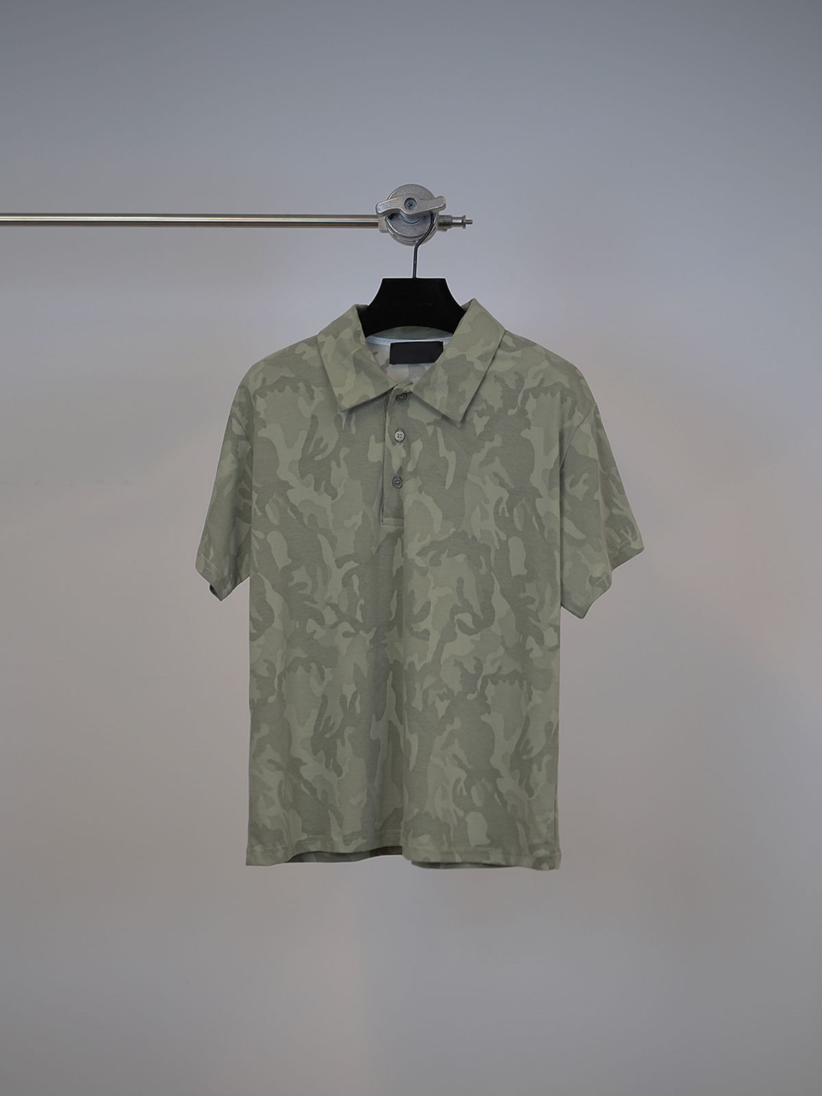 고저(GOZER) CAMO COLLAR HALF T-SHIRT_LIGHT