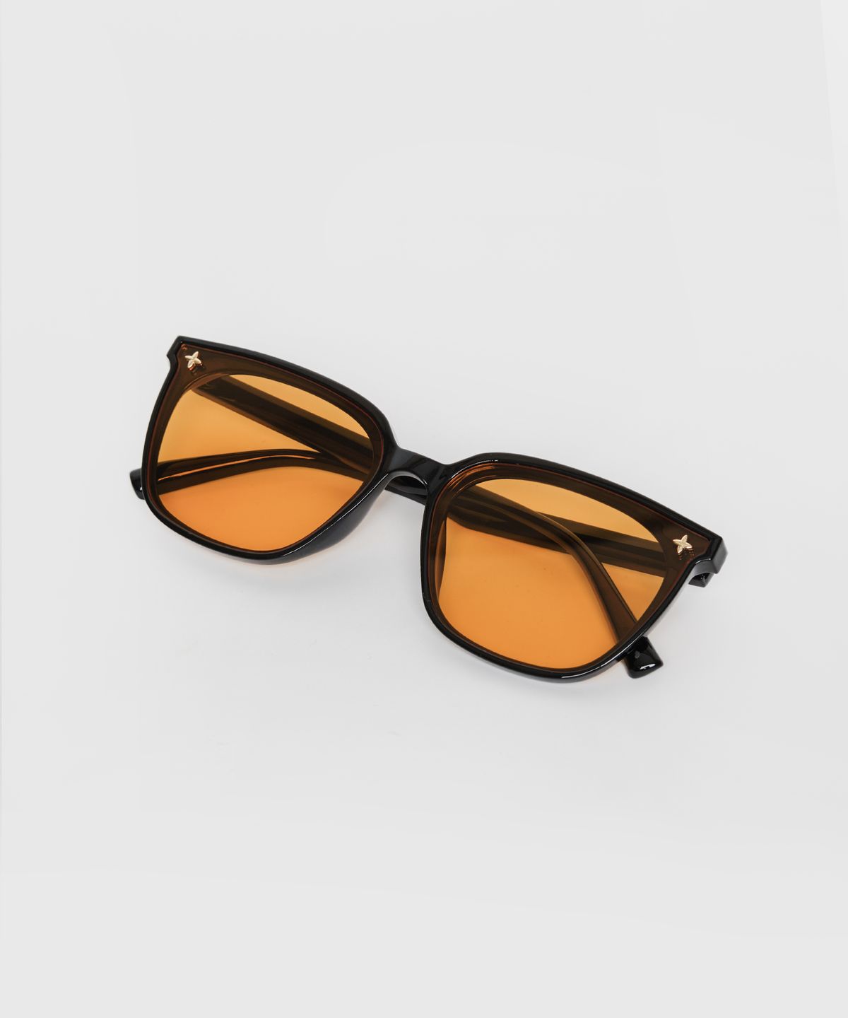 투큐브(2CUBE) Lily Dot Sunglasses