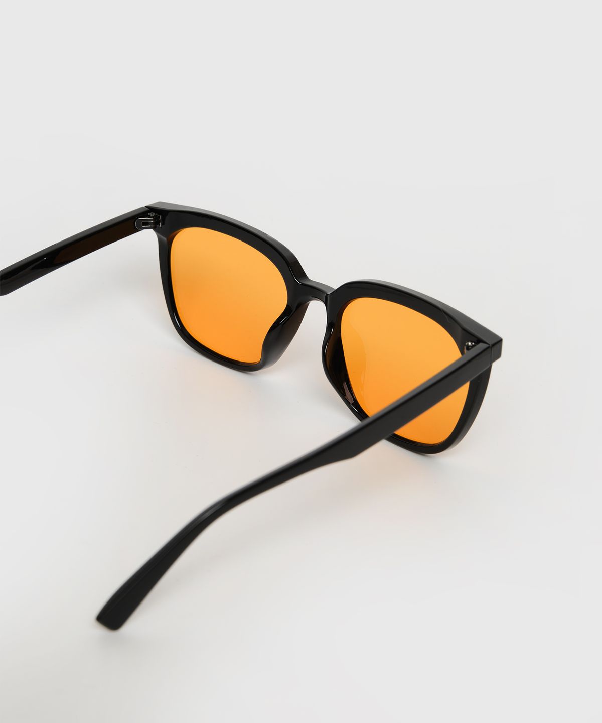 투큐브(2CUBE) Lily Dot Sunglasses