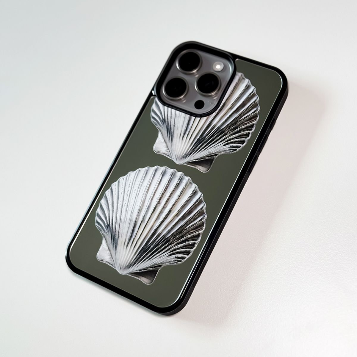 메모리즈바운더리(MEMORIESBOUNDARY) NTA Silverborn Scalla Bumper Mirror Phone Case (MagSafe)