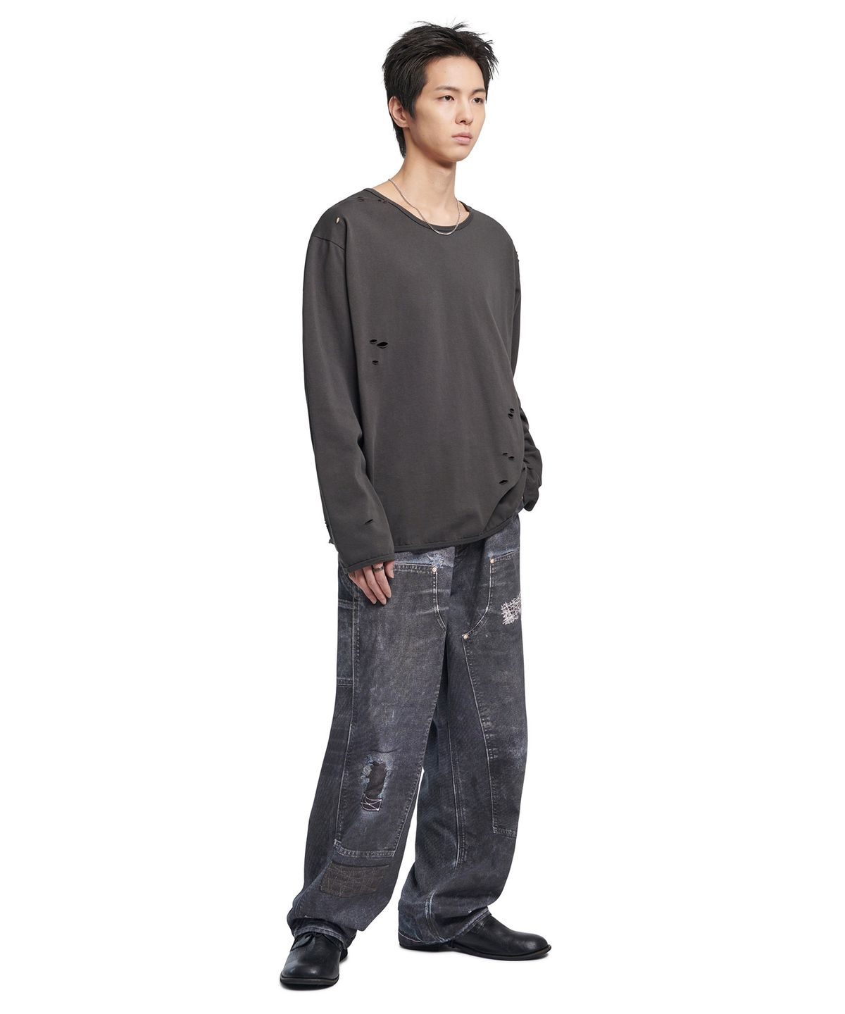 노매뉴얼(NOMANUAL) DAMAGED LONG SLEEVE TEE - CHARCOAL