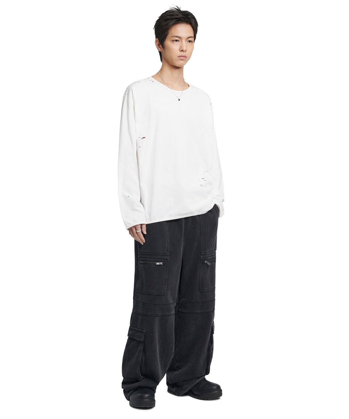 노매뉴얼(NOMANUAL) DAMAGED LONG SLEEVE TEE - WHITE