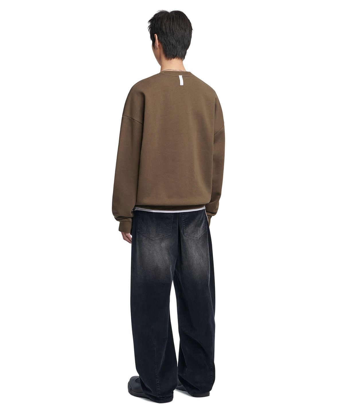 노매뉴얼(NOMANUAL) R.V LOGO SWEATSHIRT - BROWN