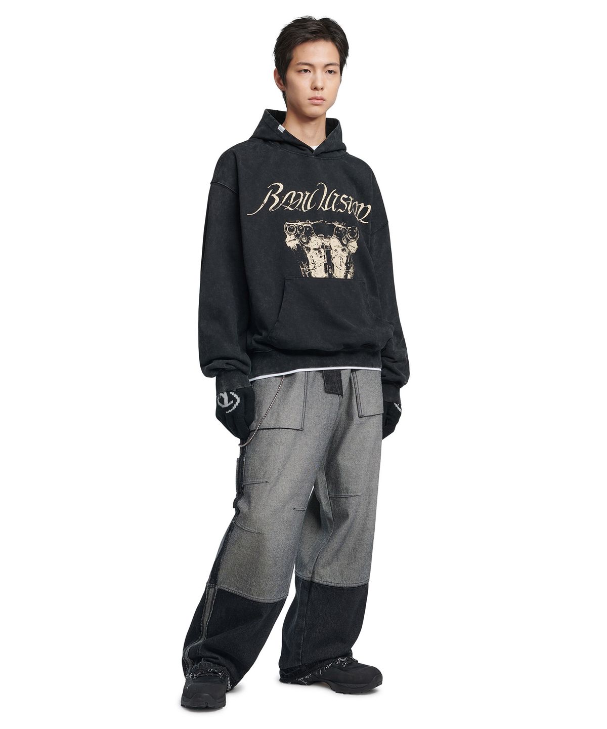 노매뉴얼(NOMANUAL) ENGINE GRAPHIC DAMAGED HOODIE - WASHED BLACK