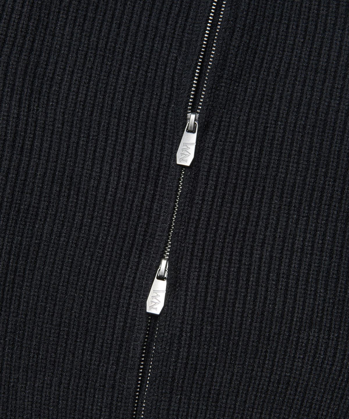 노매뉴얼(NOMANUAL) ANOMALY KNIT ZIP-UP - BLACK