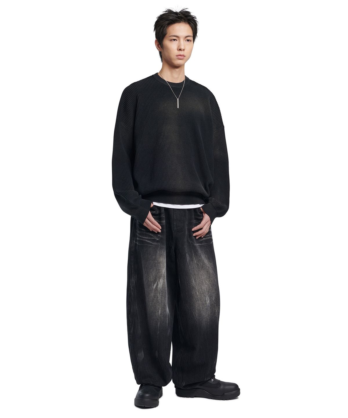 노매뉴얼(NOMANUAL) SPRAY DYEING KNIT - BLACK