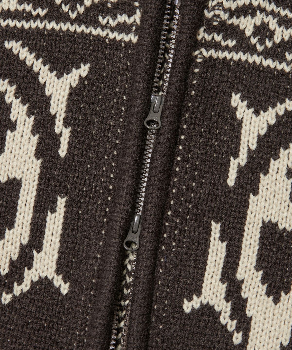 노매뉴얼(NOMANUAL) COWICHAN HOODED ZIP-UP - BROWN