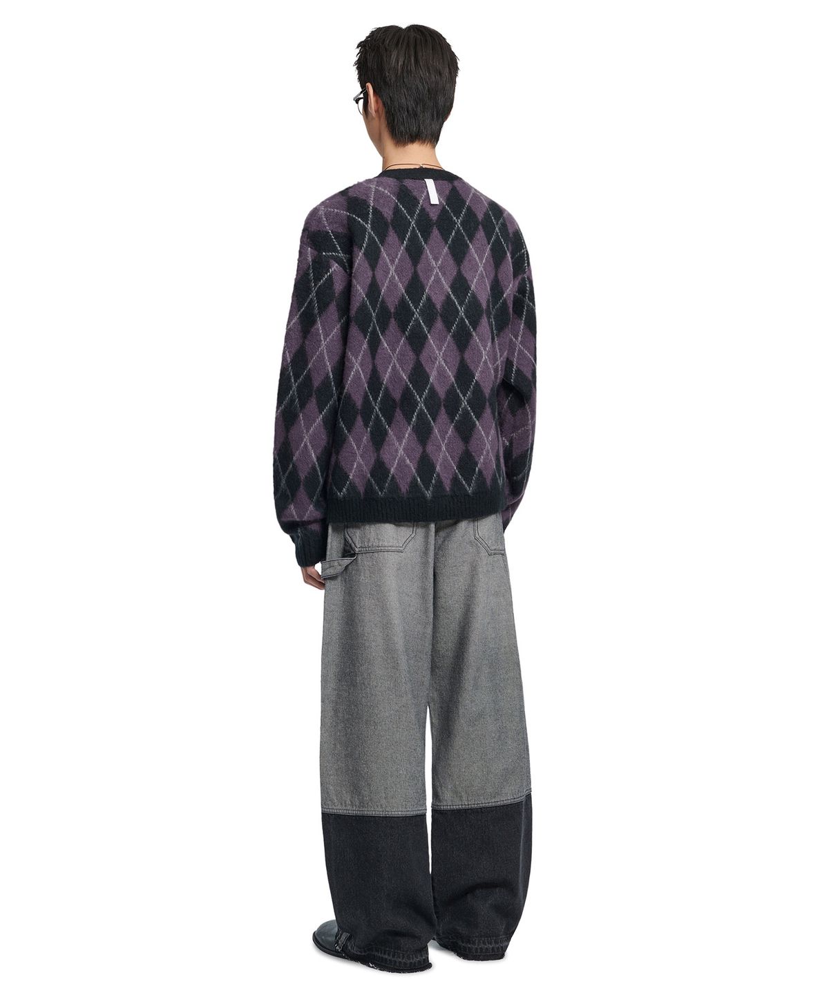 노매뉴얼(NOMANUAL) ARGYLE HAIRY CARDIGAN - PURPLE