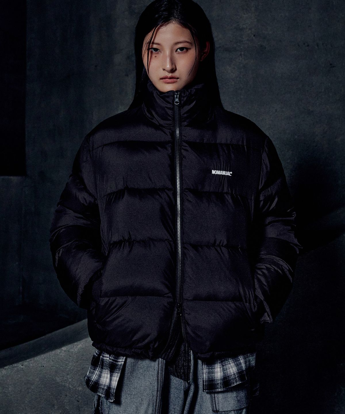 노매뉴얼(NOMANUAL) COZY DUCK DOWN - MATTE BLACK