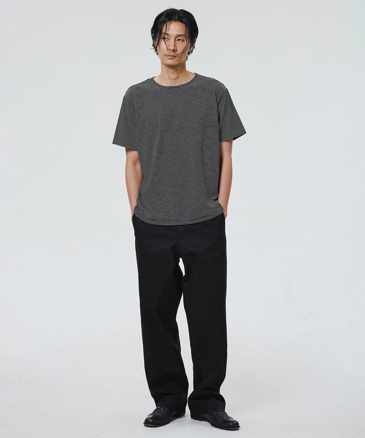 셔터(SHIRTER) SOFT STRIPE T-SHIRT (BLACK WHITE)