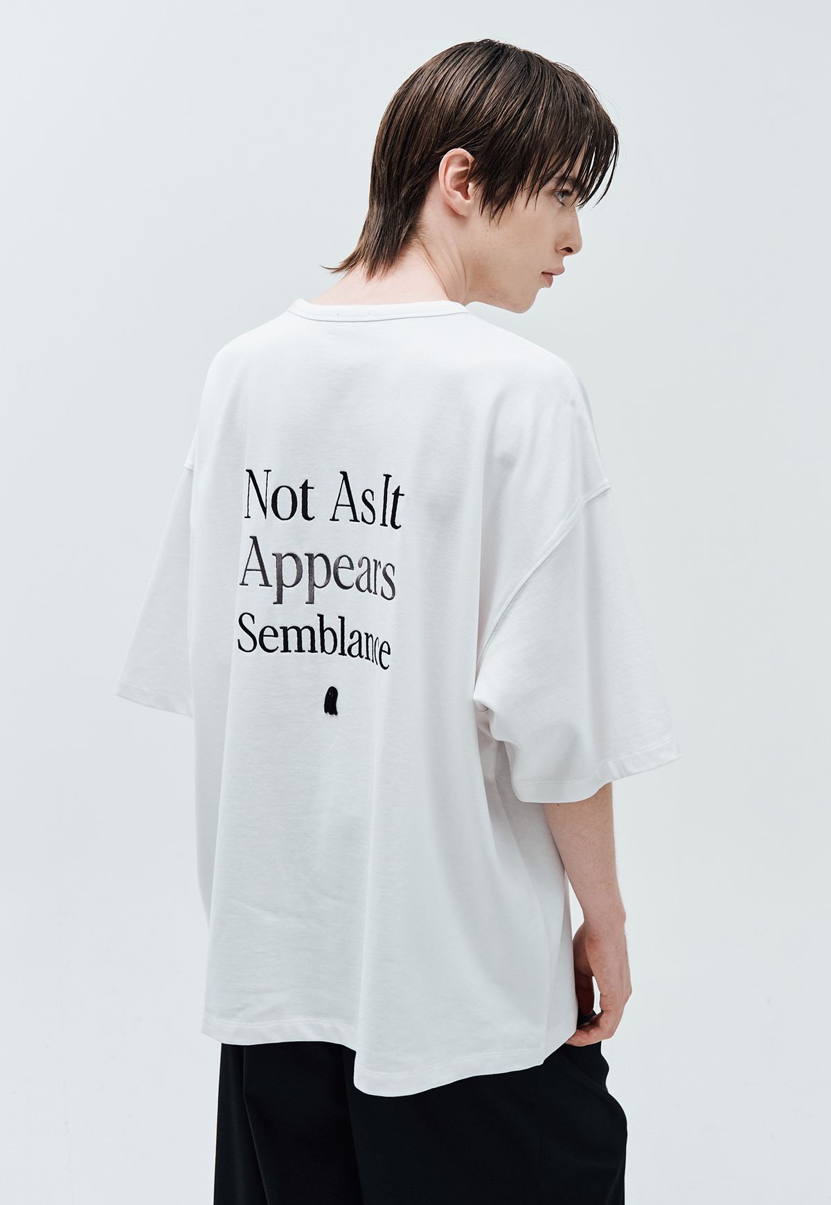 지오송지오(ZIOSONGZIO) 셈블런스 오버드롭 티셔츠 화이트 ZH5TS876WH