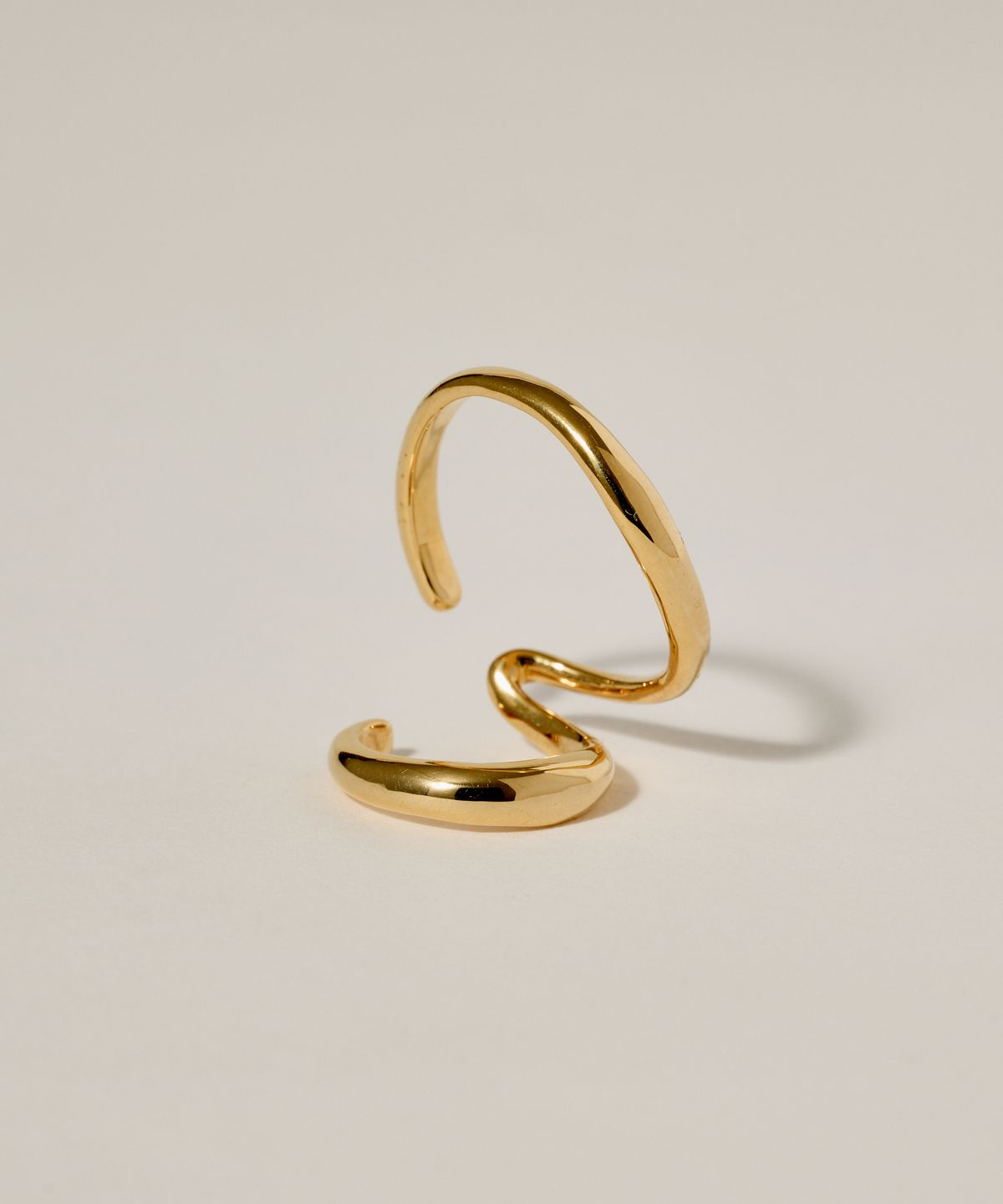 노비스도쿄(NOVICE TOKYO) 더블 레이어드 이어커프 Double Layered Ear Cuff / gold