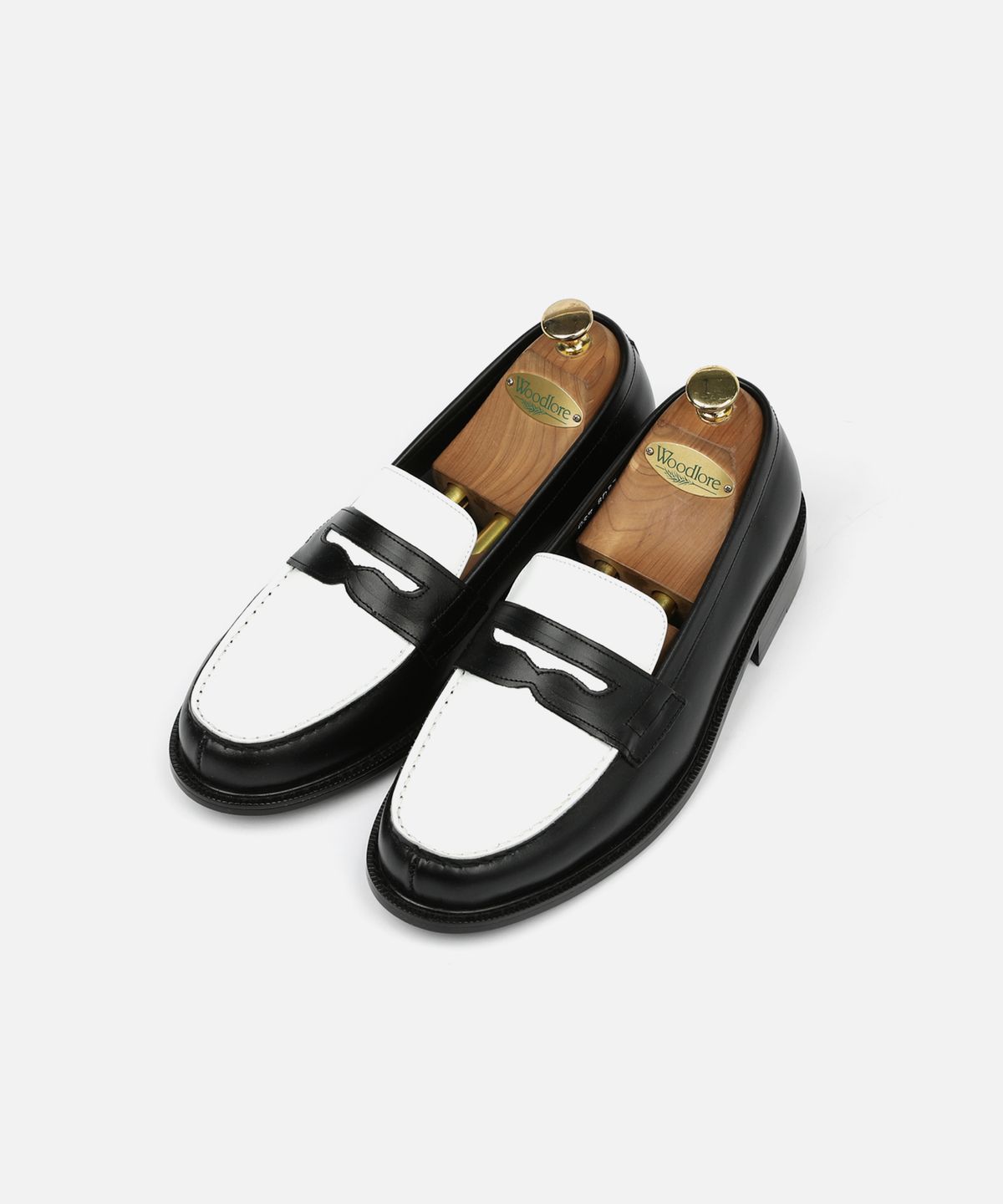 커스텀무드(CUSTOMMOOD) 웨스턴 소가죽 페니로퍼(black&white)