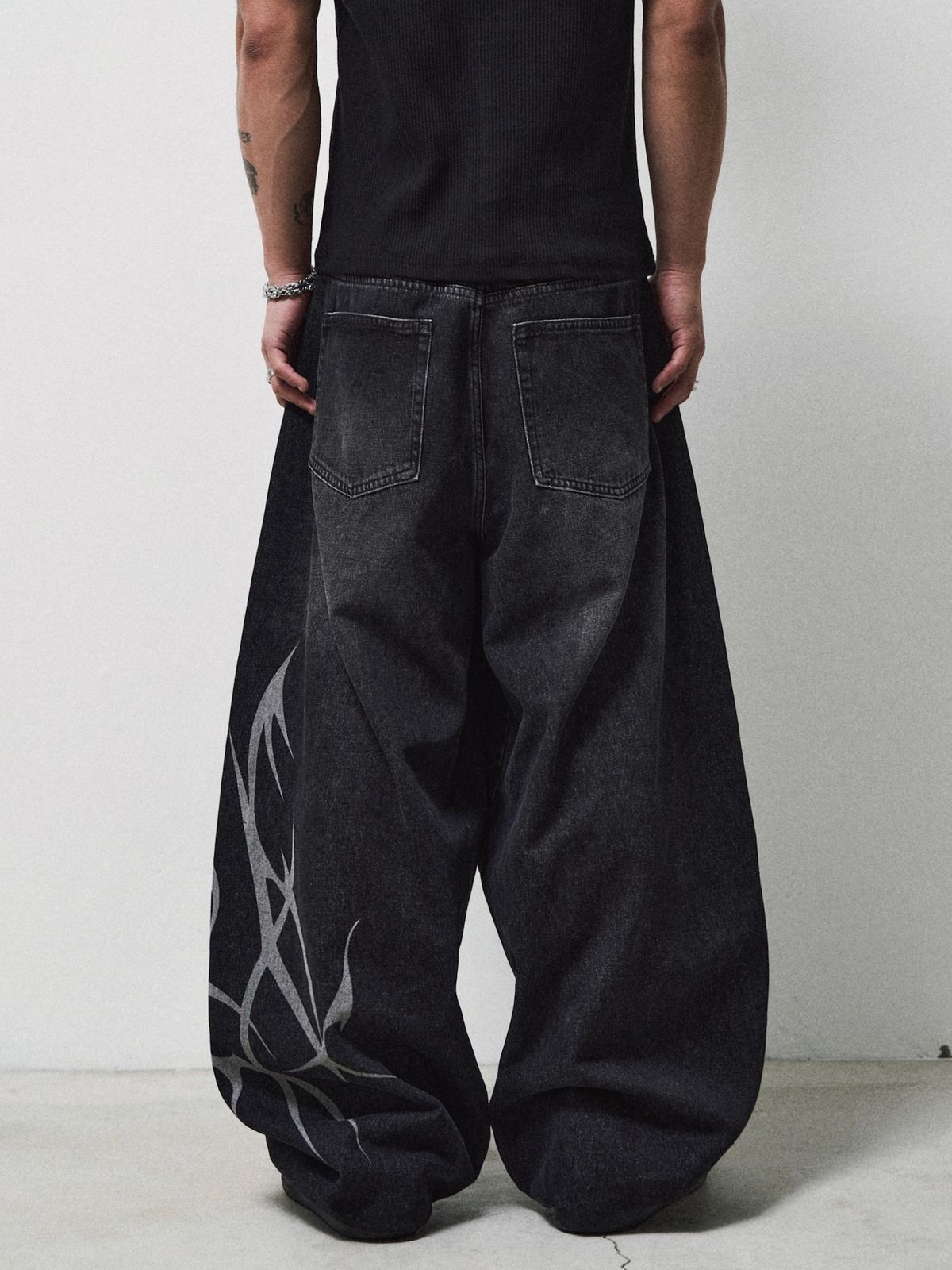 디에스엠티(DSMT) FLAME ARTWORK WIDE DENIM_BLACK