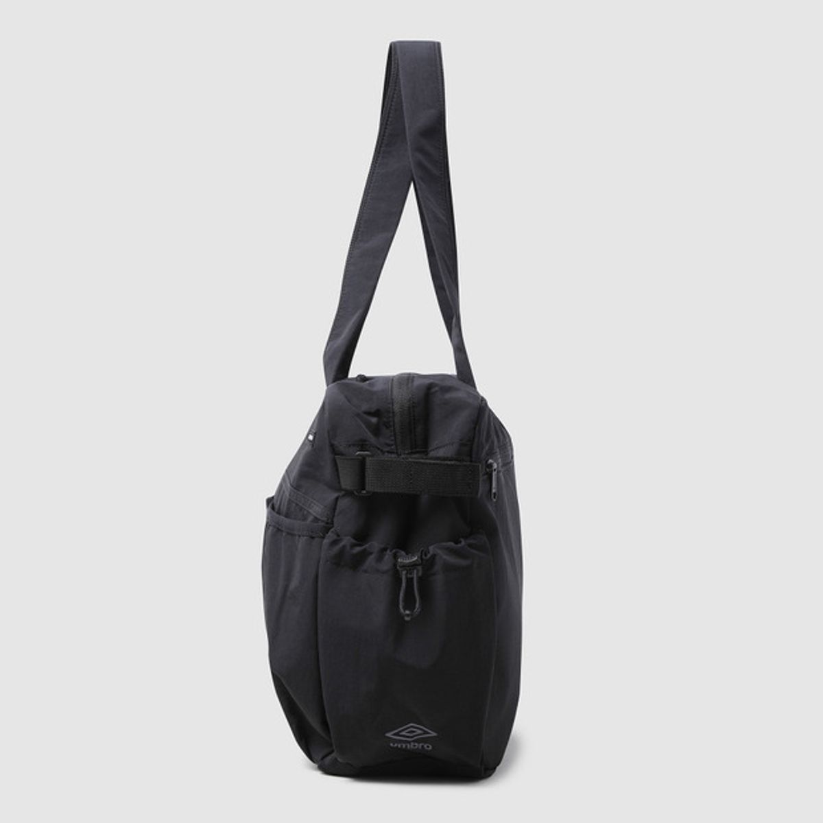 엄브로(UMBRO) 슬랜트 엑스트라 숄더백 블랙(UQ323CBG94)