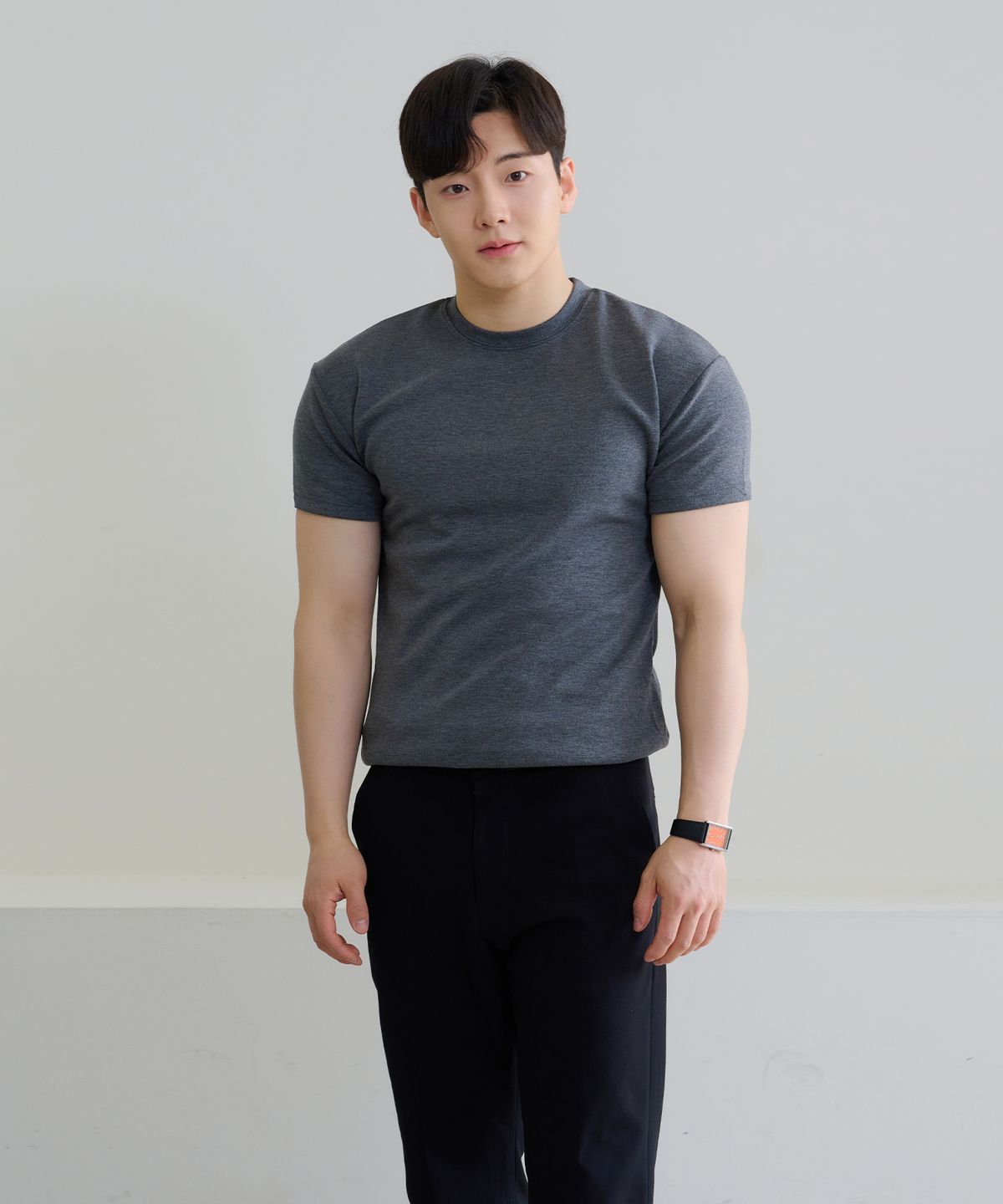 핵쿨남(HECKCOOLNAM) 어깨넓어보이는 쫀득 고급원단 남자 머슬핏 반팔 티셔츠