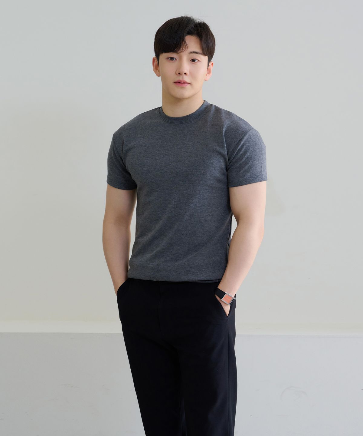 핵쿨남(HECKCOOLNAM) 어깨넓어보이는 쫀득 고급원단 남자 머슬핏 반팔 티셔츠